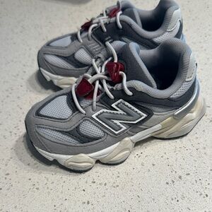 New Balance Kids Sneakers in Gray and Red